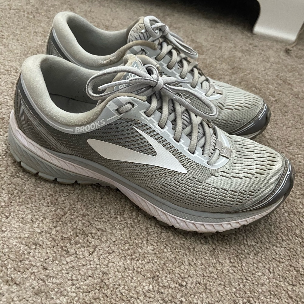 Brooks ghost 10